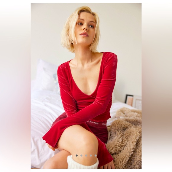 Velvet Long Sleeve Wrap Top - Picture 5 of 7